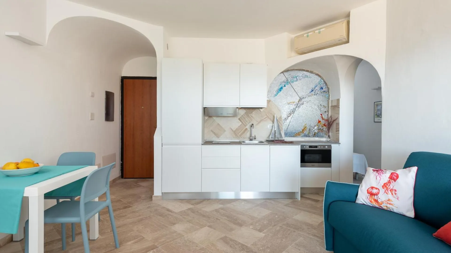 Sherden Suites - Your House In Sardinia Golfo Aranci 0*,