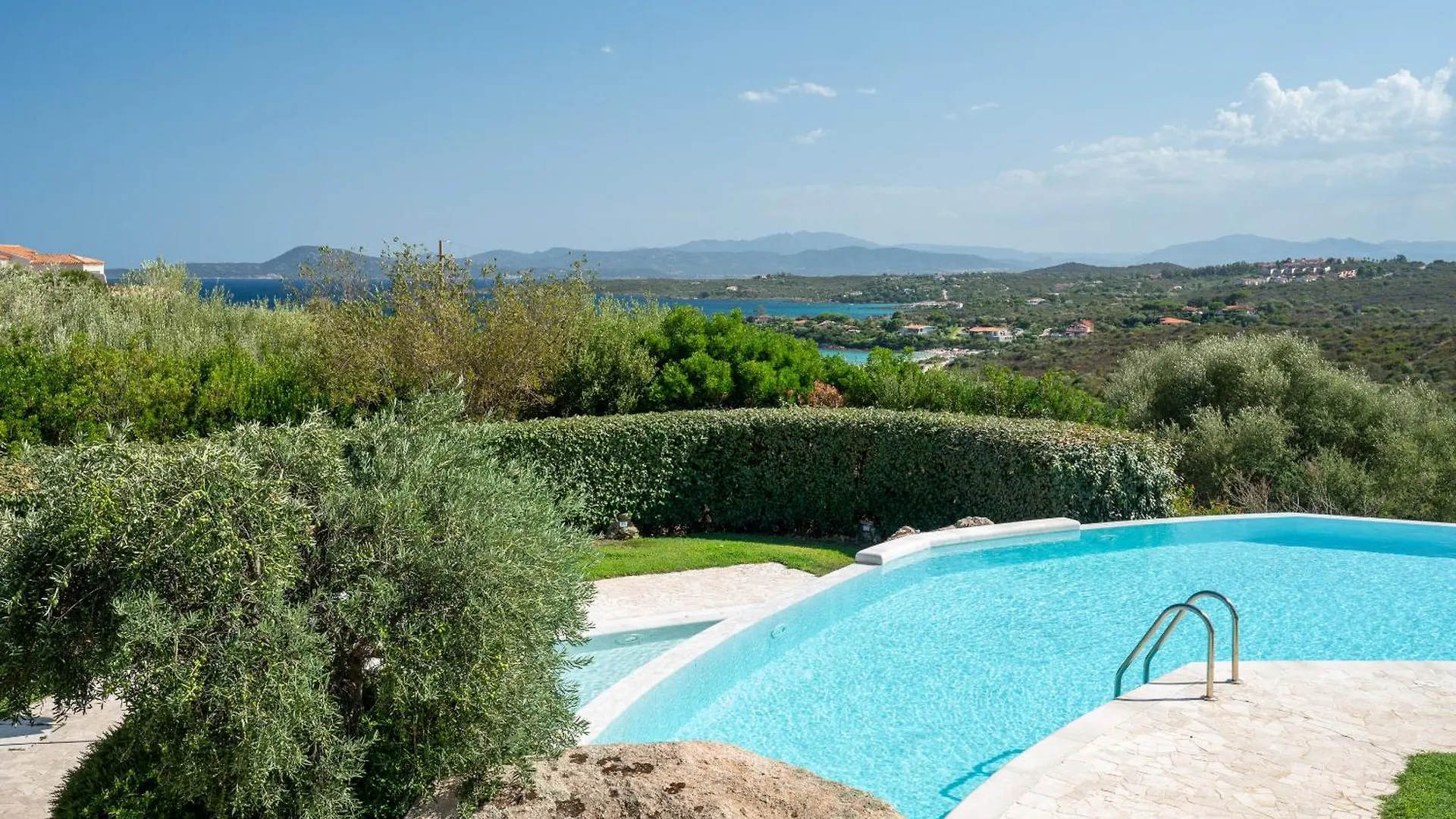 Apartment Sherden Suites - Your House In Sardinia Golfo Aranci Italy